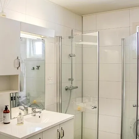 3 Bedroom Lovely In